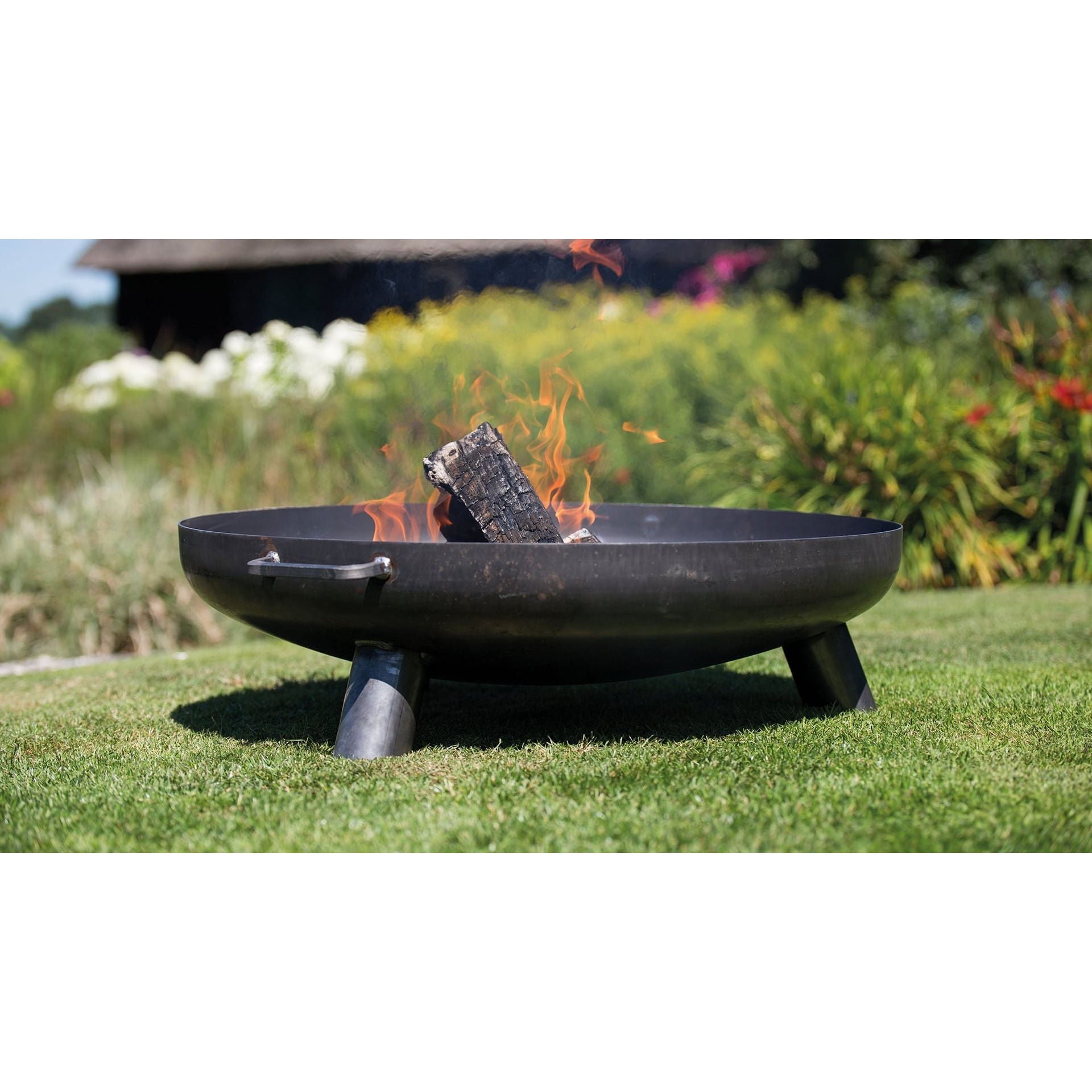Grote vuurschaal industrieel design tuin