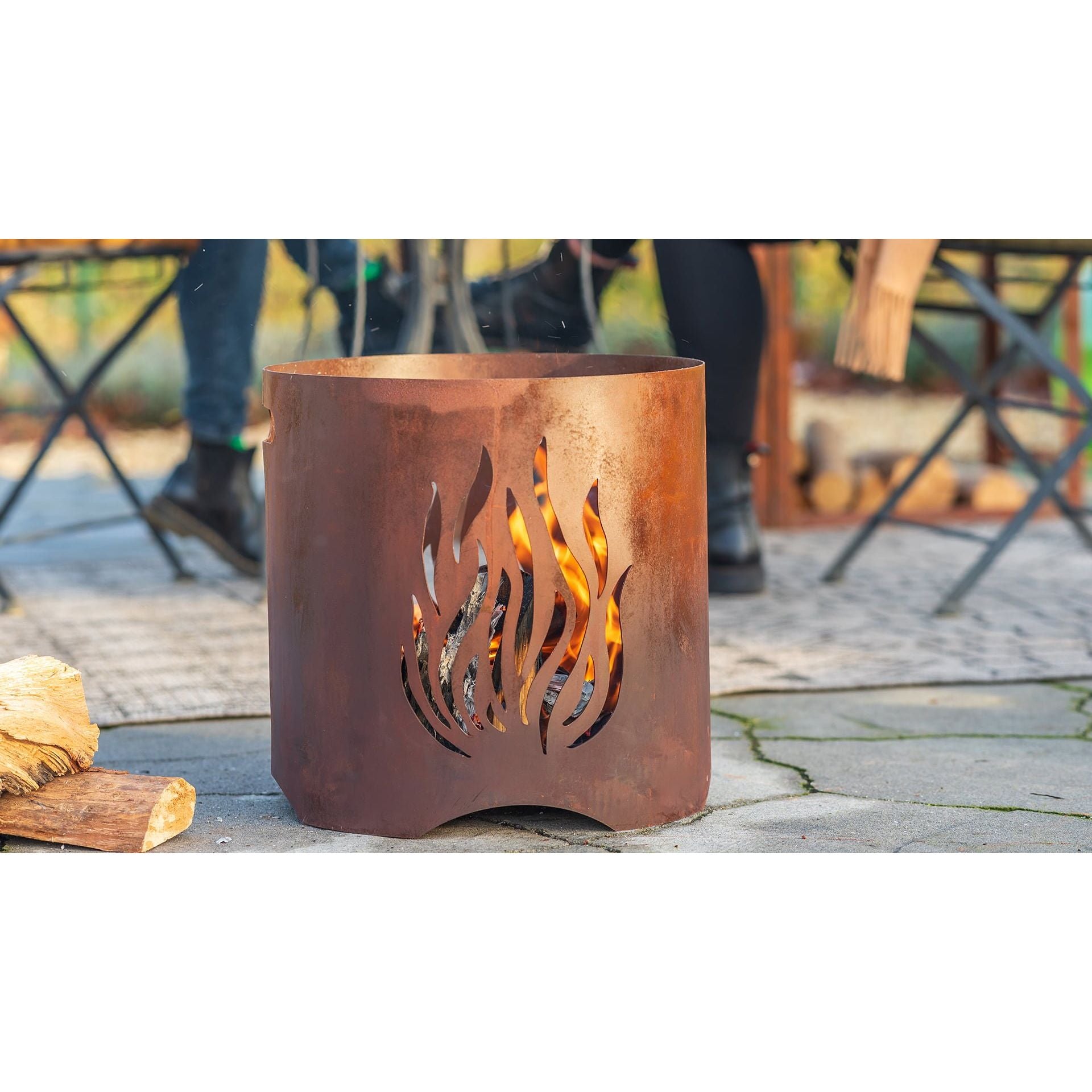 Compacte vuurkorf staal met roestafwerking tuin