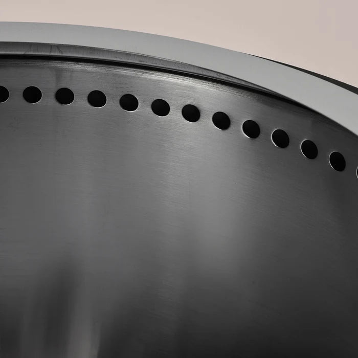 Detail van luchtopeningen van HerQs Cozy Smokeless FirePit