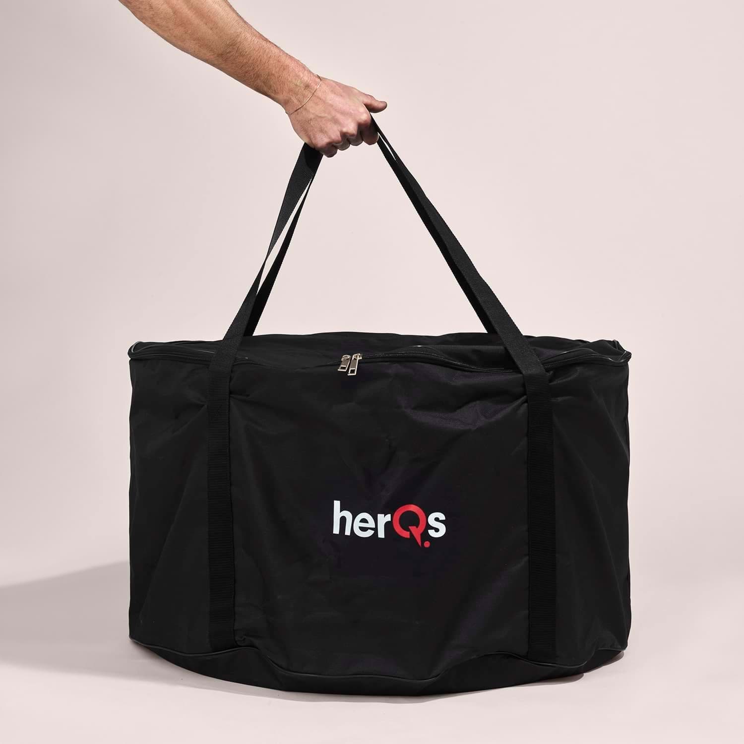 HerQs draagtas voor de Smokeless FirePit Chief