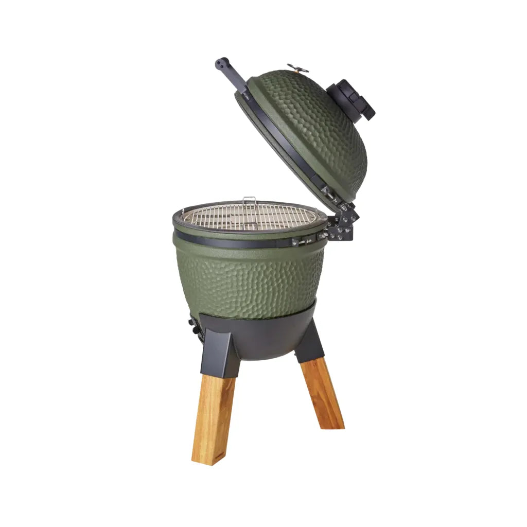 Moddern Original groene kamado barbecue met Okan hardhouten poten en premium keramische afwerking